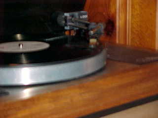 Linn/LOCI, blurry