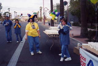 Rock and Roll Marathon, Sandy and water cups