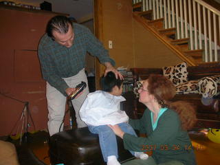 2004-Gaby in Papi's chair