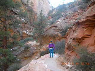 757 6cw. Zion National Park- Observation Point hike (old Nikon Coolpix S3) - Adam