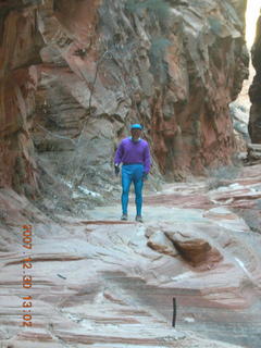 768 6cw. Zion National Park- Observation Point hike (old Nikon Coolpix S3) - Adam