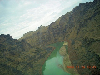 344 6ps. flying with LaVar - aerial - Utah backcountryside - Green River - Desolation Canyon