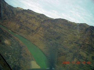 346 6ps. flying with LaVar - aerial - Utah backcountryside - Green River - Desolation Canyon