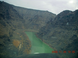 352 6ps. flying with LaVar - aerial - Utah backcountryside - Green River - Desolation Canyon