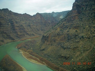 364 6ps. flying with LaVar - aerial - Utah backcountryside - Green River - Desolation Canyon