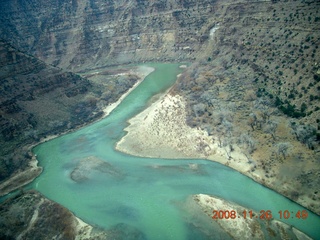 372 6ps. flying with LaVar - aerial - Utah backcountryside - Green River - Desolation Canyon