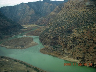 376 6ps. flying with LaVar - aerial - Utah backcountryside - Green River - Desolation Canyon