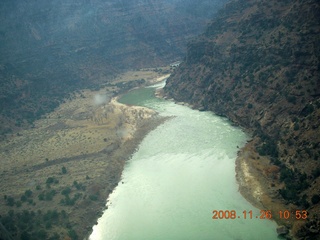 378 6ps. flying with LaVar - aerial - Utah backcountryside - Green River - Desolation Canyon