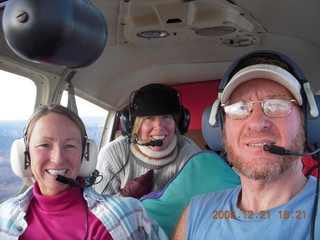 266 6qm. Debbie, Beth, and Adam in N4372J