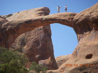 Arches National Park - Devil's Garden hike - Double-O Arch