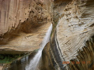 Escalante - Calf Creek trail - waterfall
