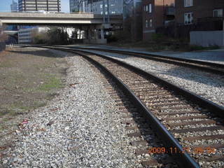 Philadelphia - Delaware River run - train tracks