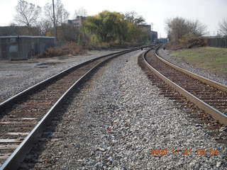 Philadelphia - Delaware River run - train tracks