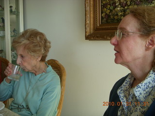 453 73x. Bea, Betsy