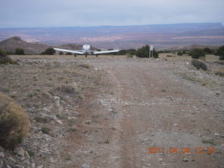 466 7j6. Eagle City airstrip run - N8377W