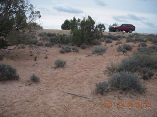 dirt road drive to Anticline Overlook