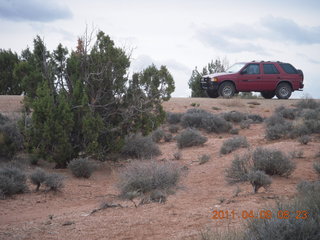dirt road drive to Anticline Overlook