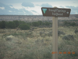 dirt road drive to Anticline Overlook