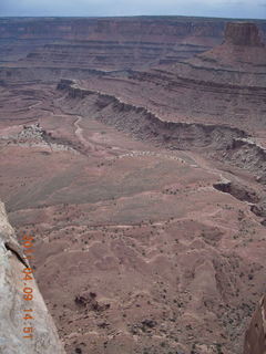 241 7j9. Dead Horse Point - Rim View