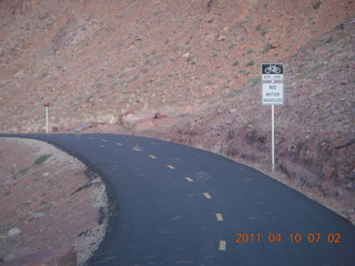 11 7ja. drive to CNY - bike path