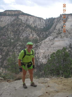 2432 8t1. Zion National Park - Observation Point hike - Adam