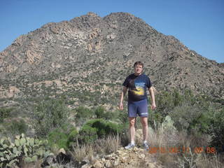 Bagdad run/hike - Neil on rocks
