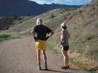 12 8zv. Gateway morning run - Mid and Karen