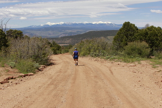 136 8zw. drive to Calamity Mine - Adam running (back)