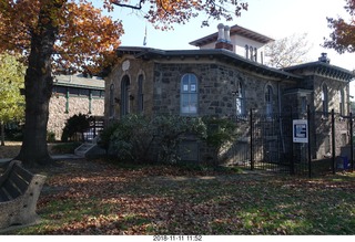 East River Drive (Kelly Drive) walk - sign