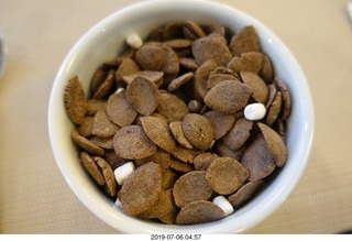 33 a0f. Peru - Aranwa Sacred Valley hotel - cocoa cereal with marchmellows