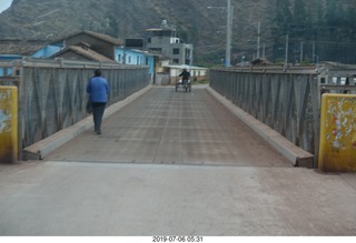 52 a0f. Peru - drive to Aguas Calientes Vistadome Train station
