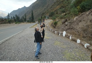93 a0f. Peru - drive to Aguas Calientes Vistadome Train station