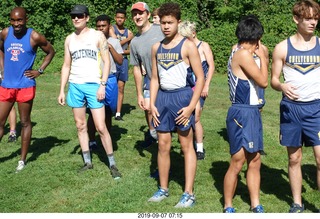 Curtis Arboretum - Cheltenham XC alumni race - team members to starting line
