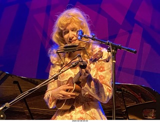 Chandler - Nelli McKay - program