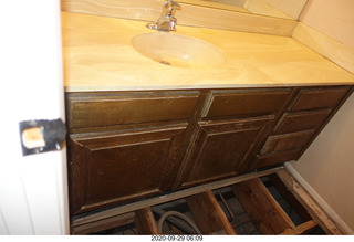 my upstairs middle bathroom without the floor