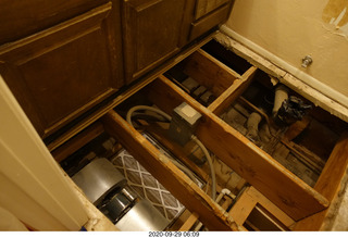 my upstairs middle bathroom without the floor