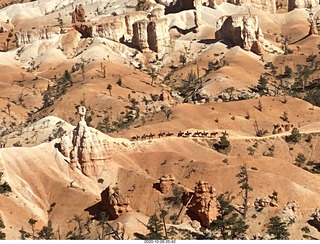 Bryce Canyon + horses and riders