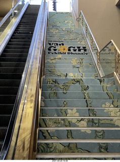 my upstairs middle bathroom without the floor
