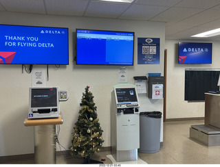 111 a1n. canyonlands airport terminal (pay for parking now)