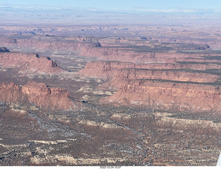 84 a1n. aerial - Cataract Canyon area
