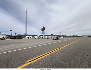 Amboy - Roy's Motel with N8377W