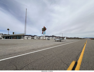 Amboy - Roy's airstrip - N8377W