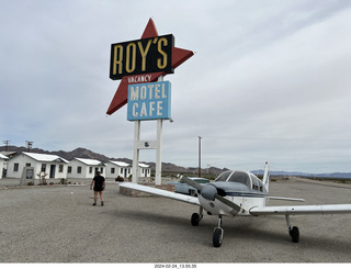 Amboy - Roy's Motel with N8377W