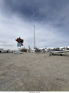 Amboy - Roy's Motel + N8377W