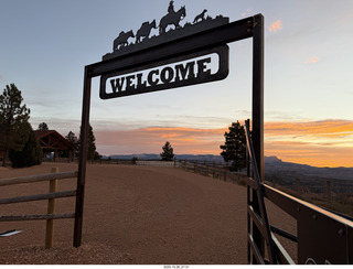 140 a2n. Bryce Canyon National Park - Welcome to Ruby's Inn viewpoint