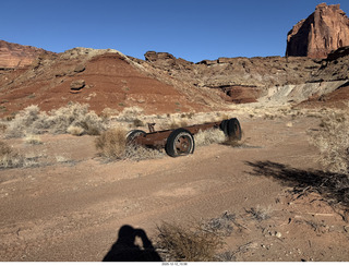 97 a2q. Utah - Mineral Canyon hike - old vehicle
