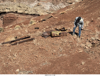 116 a2q. Utah - Mineral Canyon hike - Tyler