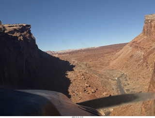 287 a2q. aerial - Utah - canyonlands - Hidden Splendor approach